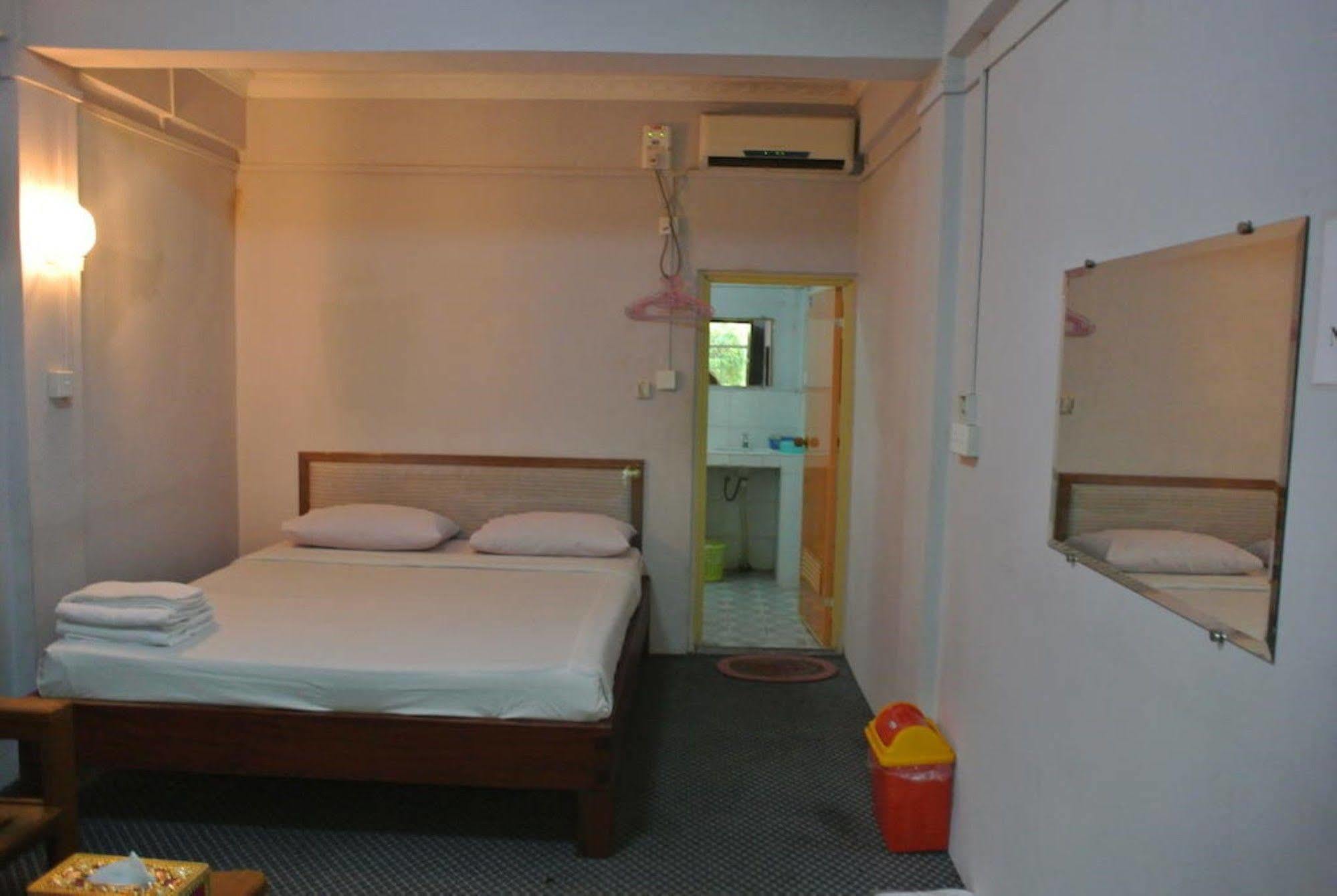 Yaewaddy Motel Gyogon Exteriér fotografie